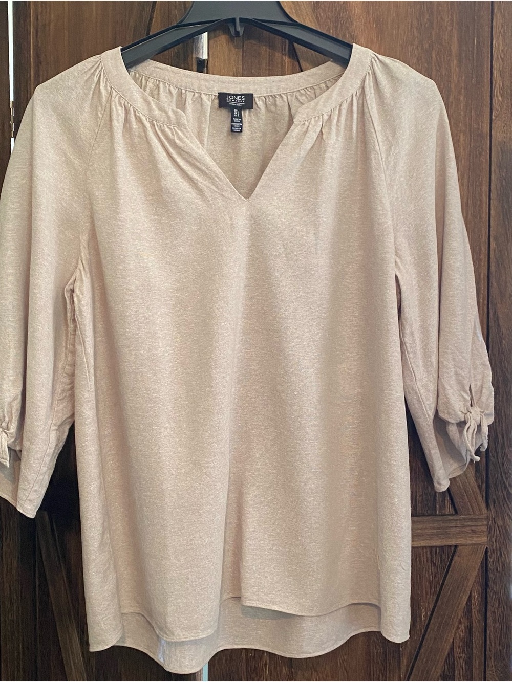 Jones New York Light Taupe V-Neck Tie-Sleeve Blouse